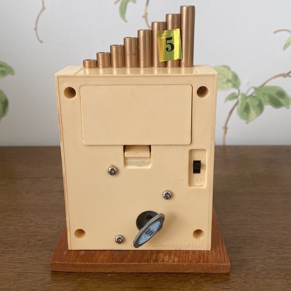 Vintage Angel Organ Player Music Box Ave Maria - Made in Hong Kong 1982 - Picture 4 of 9